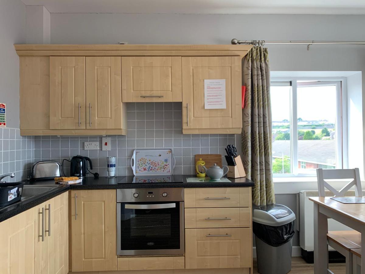 Priory House, Student Accommodation, Manor Village Apartments, Cork Road, X91W427 Waterford Kültér fotó